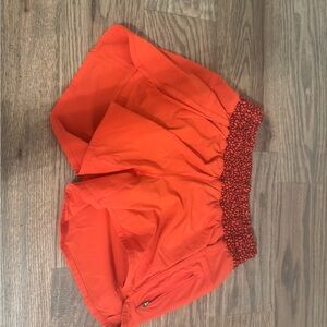 lululemon athletica Women's Red Orange Athletic Shorts Size 4 4”